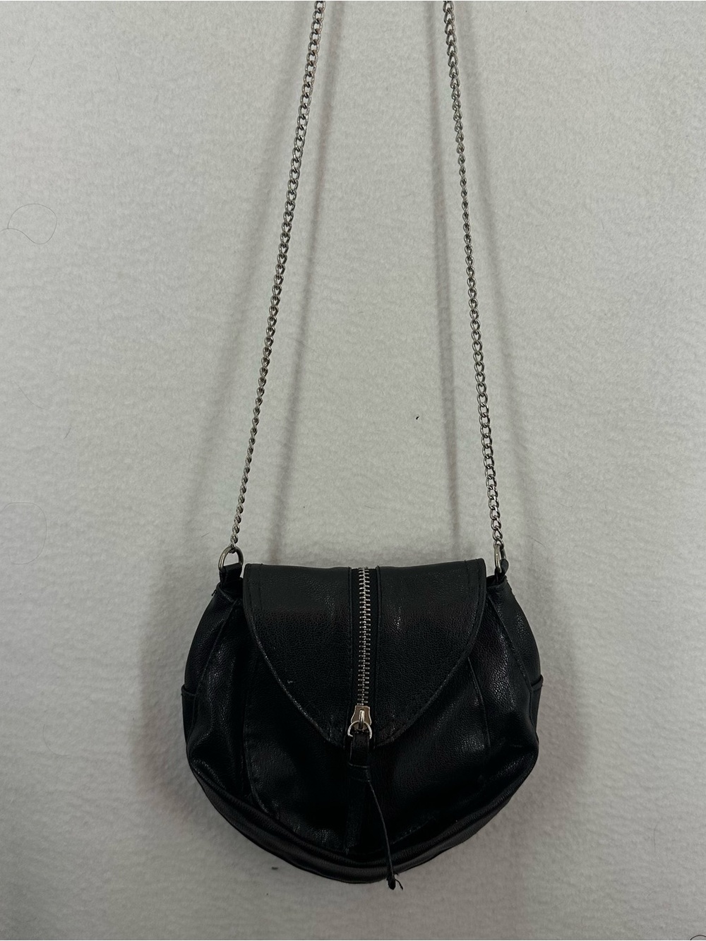 Material Girl Faux Leather Chain Crossbody Bag Zip Flap Goth Women’s Black